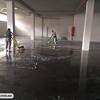 Curățarea podelei
