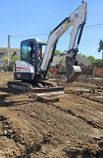 Servicii miniexcavator, Bobcat și basculantă